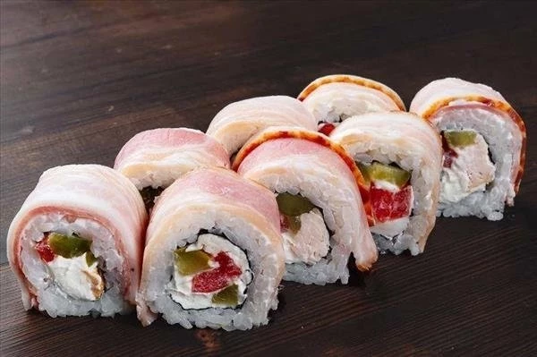 Бекон ролл(мариновый огурец)