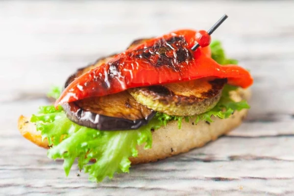 Брускетта с овощами гриль