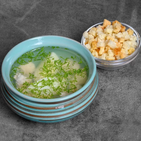 Бульон куриный с яйцом