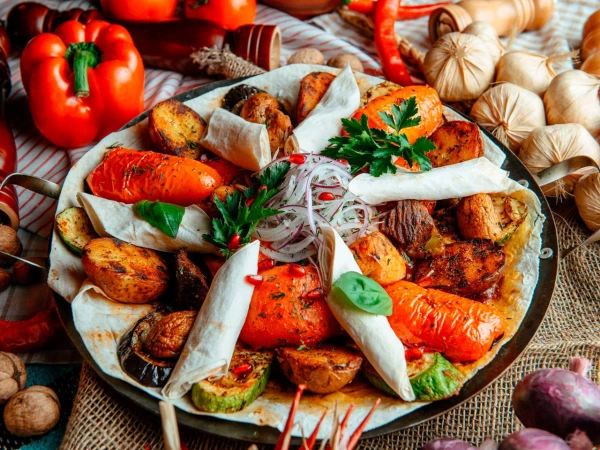 Садж из трех видов мяса