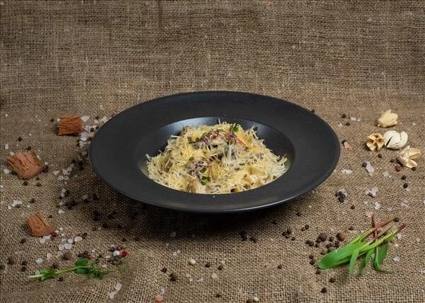 Фетучини с телятиной и грибами