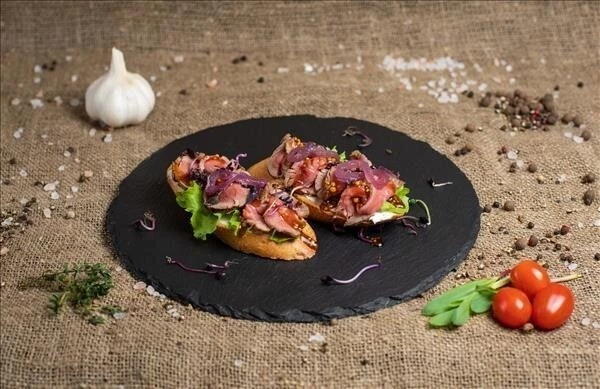 Брускетта Ростбиф