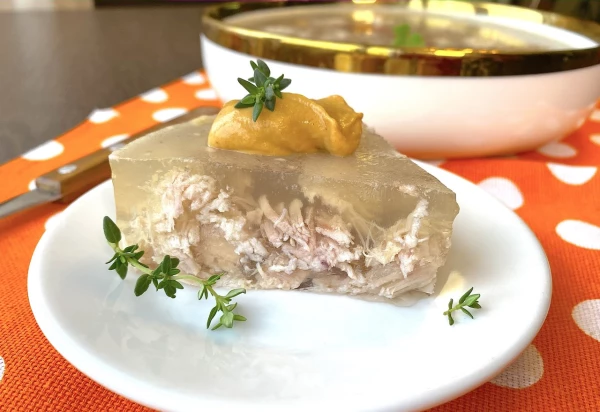 Холодец с хренком куриный