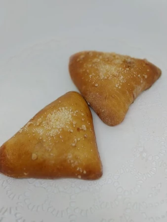 Пирожок с яблоком