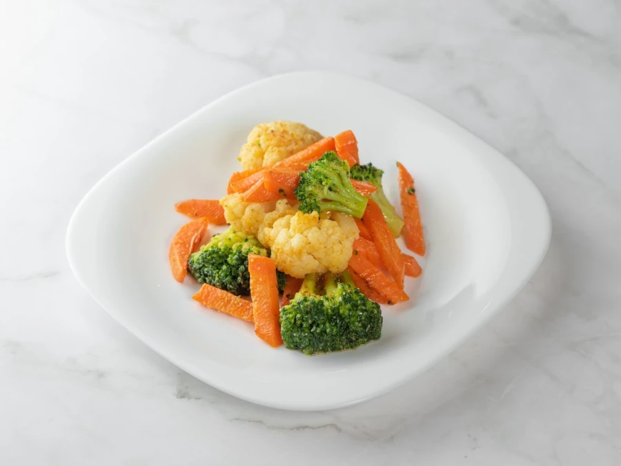 Цветная капуста и брокколи тушеные