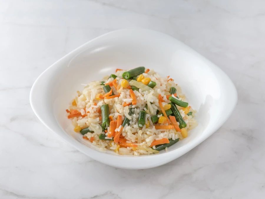 Рис, тушеный со стручковой фасолью