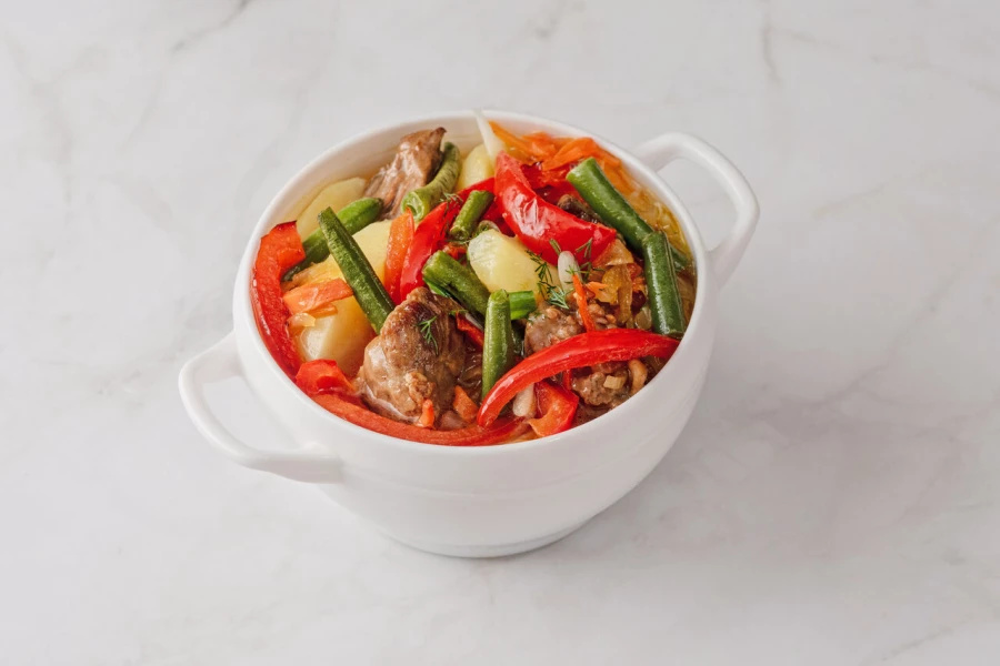 Жаркое из говядины с овощами