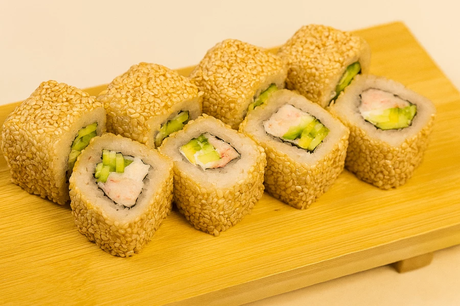 Ролл Калифорния c кунжутом | 8 шт