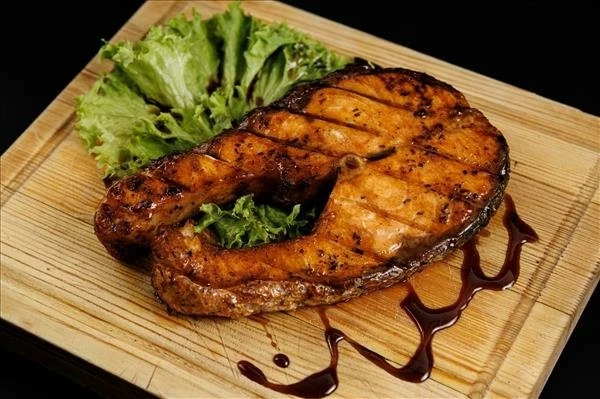 Семга на решётке