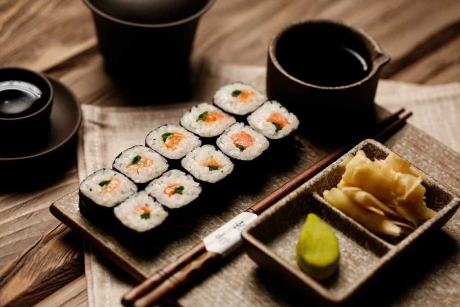 Хосомаки с копченым лососем