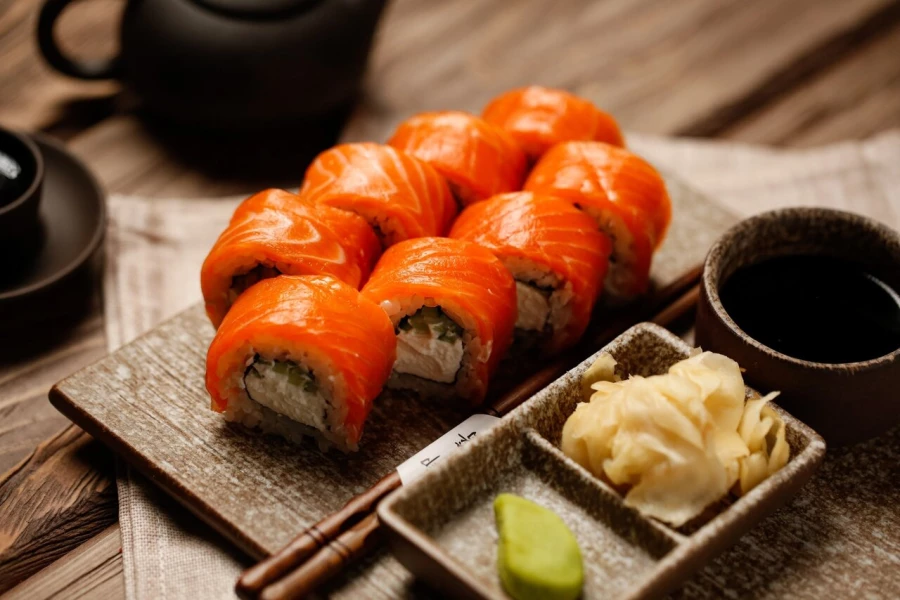 Ролл Филадельфия с огурцом