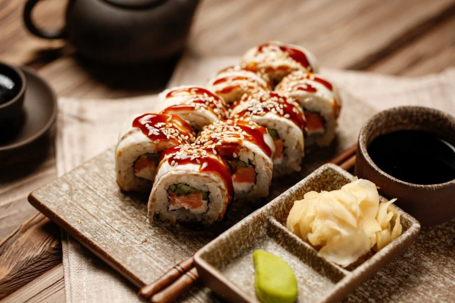 Ролл Канада с лососем