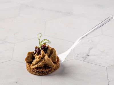 Тост хлеба с паштетом