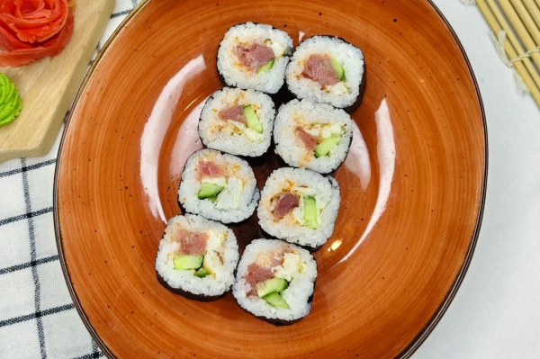 Ролл месяца Март