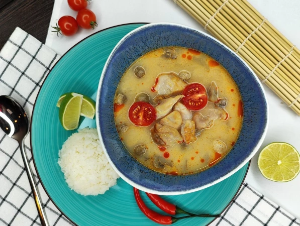 Том Ям с курицей