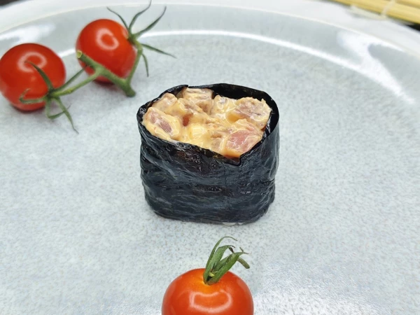 Гункан с тунцом