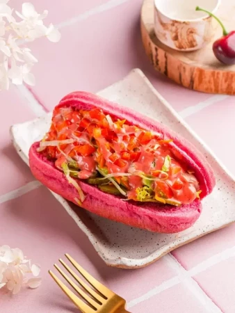 Хот дог Розовый с Айоли