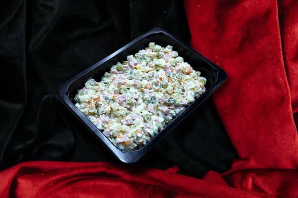 НОВОГОДНИЙ Салат оливье