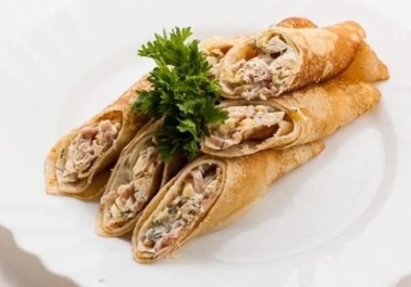 блинчики с курицей на мангале и сметаной