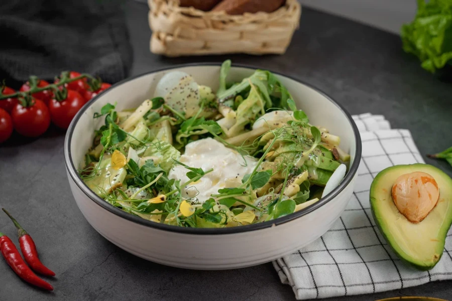 Салат Зеленый со Страчателлой 