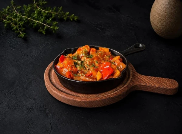 Жаркое из курицы и овощей б/л