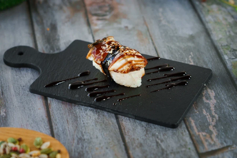 Суши с угрем 