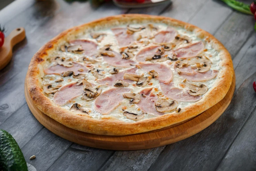 Пицца Ветчина с грибами 