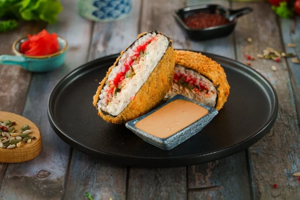 Суши Бургер с креветкой 