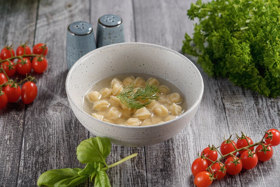 Пельмешки с бульоном