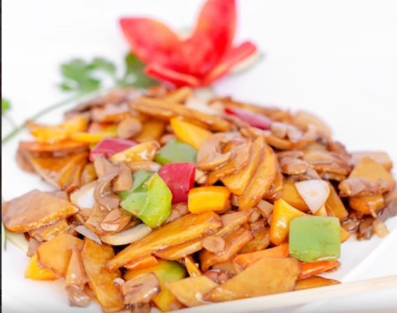 Жареный картофель с шампиньонами