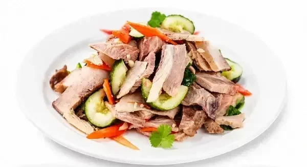 106 Свиная рулька с огурцом