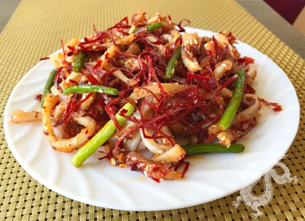 310   Говядина с кальмаром