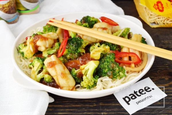 125  Брокколи с кальмаром