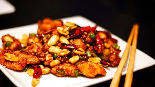 511  Курица Кунг Пао с арахисом и перцем