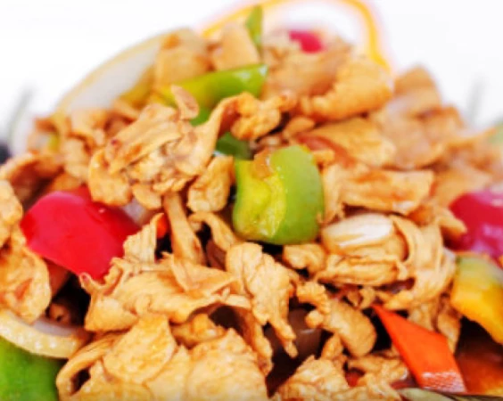 Куриное филе с овощами