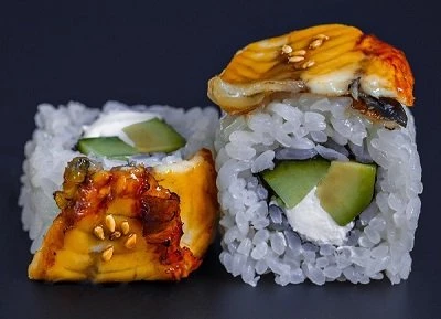 Унаги урамаки Unagi uramaki