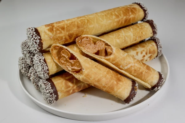 Трубочка вафельная с кремом