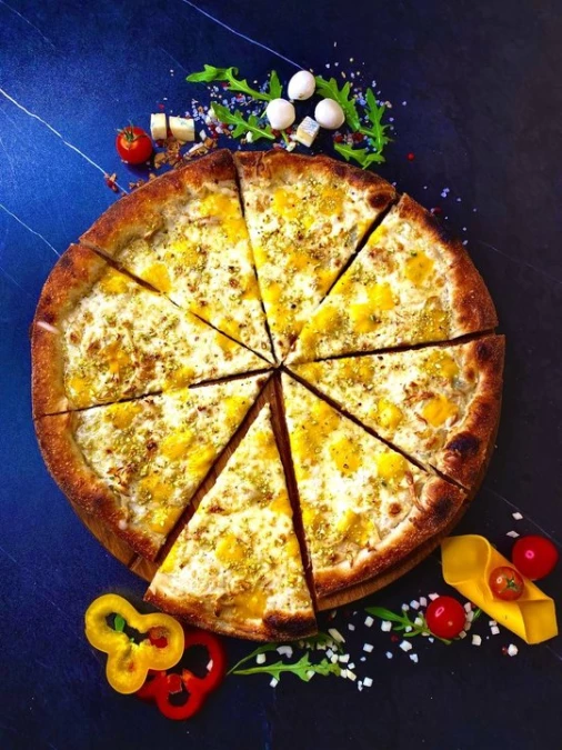 Пицца "Четыре сыра" 