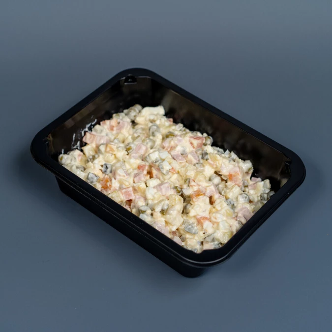 Оливье с колбасой 