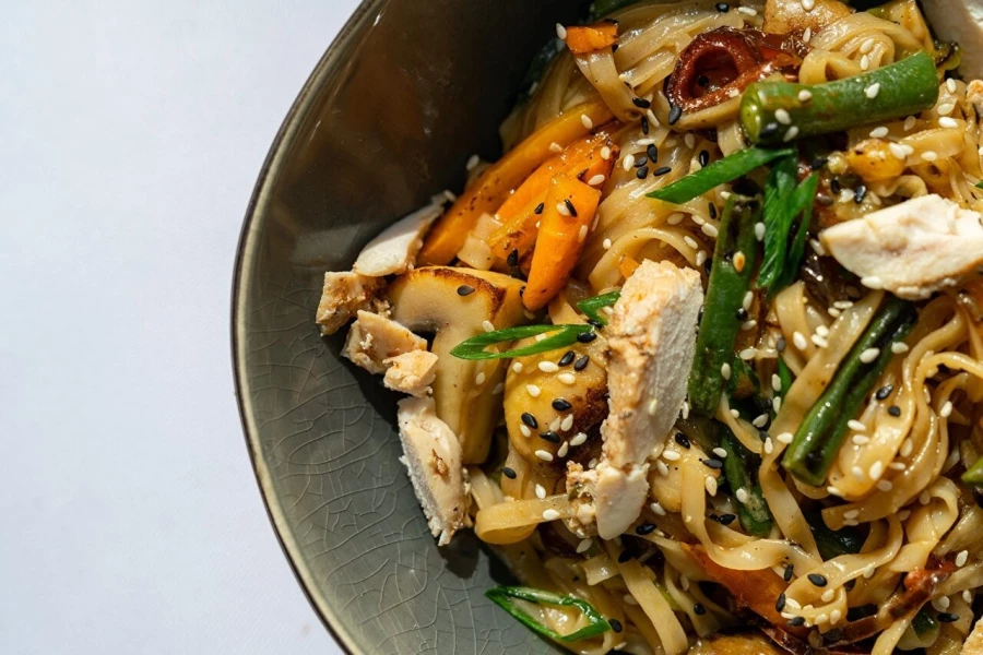 Wok с курицей