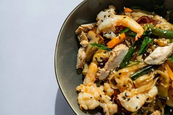 Wok курица-креветка