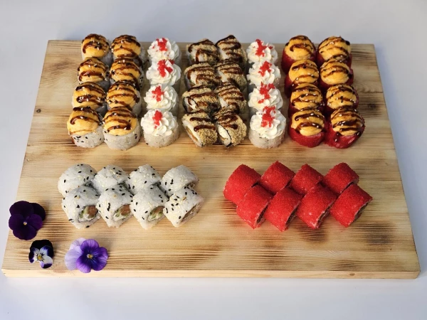 Сет "6 с лососем"