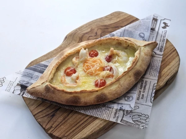 Хачапури с креветкой
