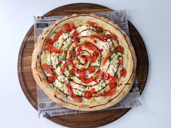 Пицца «С лососем»