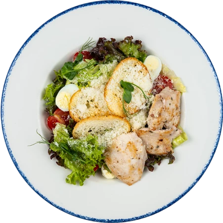 Салат Цезарь с куриной грудкой