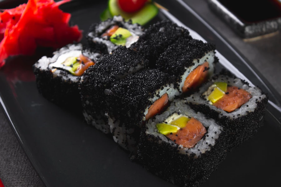 Двойной Лосось+Авокадо ролл 