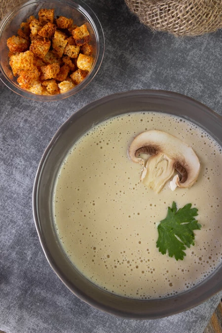 Суп-крем грибной