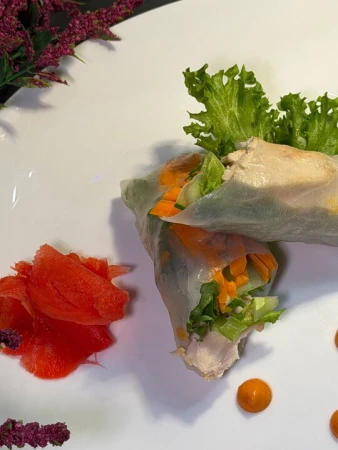 Спринг-ролл с курицей