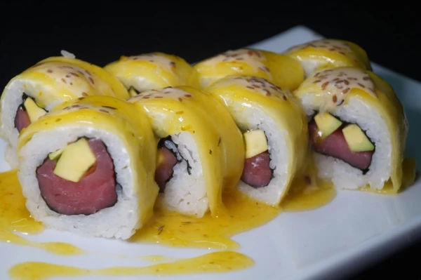 СТЕЛЛА    тунец - манго - авокадо