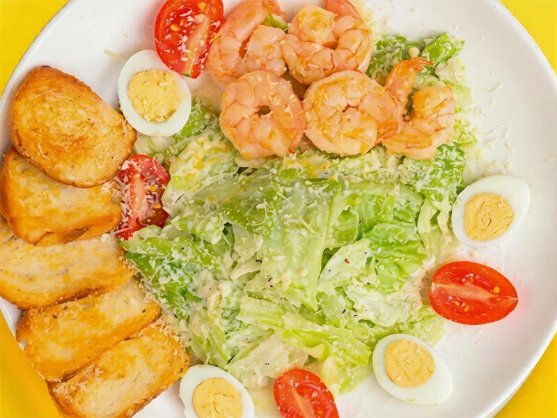 Салат "Цезарь" с креветками
